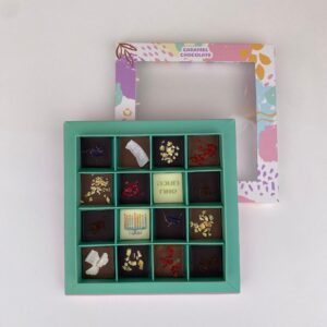 מארז 16 דסקיות שוקולד עם 2 דסקיות מודפסות בהתאמה אישית