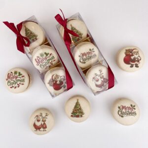 שלישיית מקרונים מודפסים בעיצוב חג המולד