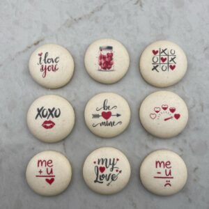 מארז 9 מקרונים – רגעים של אהבה